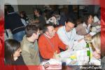 Una tavolata durante il gioco "Conosci il rally".