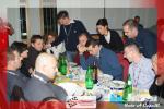 Una tavolata durante il gioco "Conosci il rally".