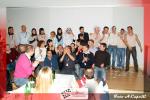 Foto di gruppo per vincitori (dietro) e perdenti (davanti) della serata.