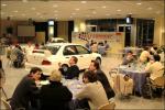 Panoramica del salone con la Mitsubishi Evo VII.