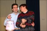 Thomas Bardea e Andrea Perego festeggiano con lo spumante.