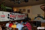 Panoramica del locale col il palco premiazioni.